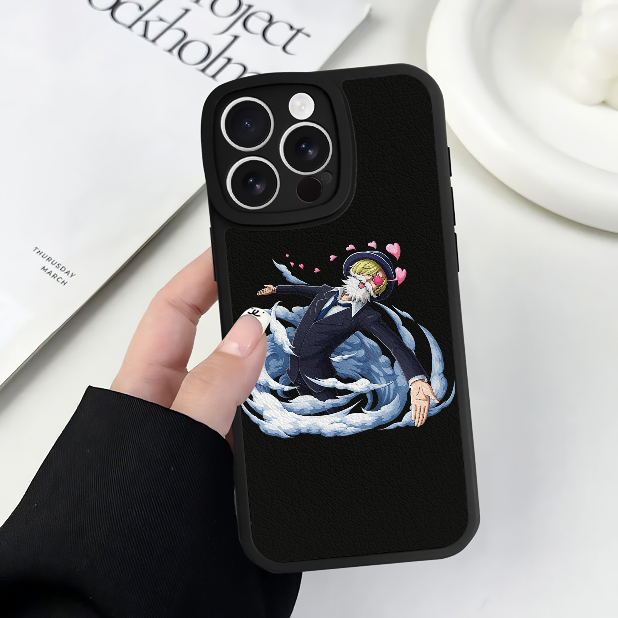 （画像用） ワンピース サンジ ONE PIECE Sanji 【iPhone 16シリーズ対応】シリコンスマホケース（レザー調） 材質：シリコン